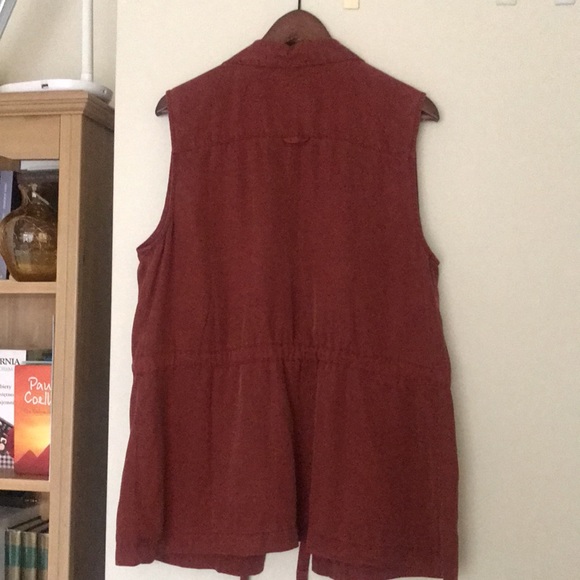 Sanctuary- designed in Los Angeles. - Picture 5 of 8